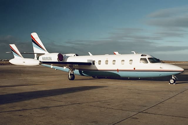 N89UH - Business jet
