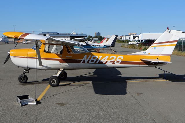 N8142S - Single-engine aircraft