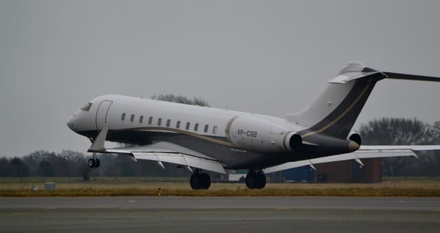 VP-CSB - Business jet