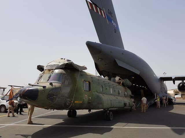  - Helicopter