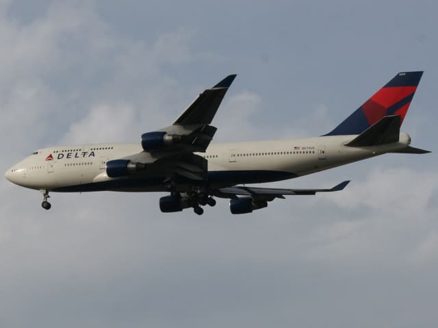 N674US - Boeing