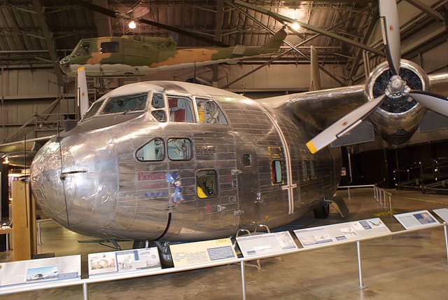  - Twin-engine aircraft