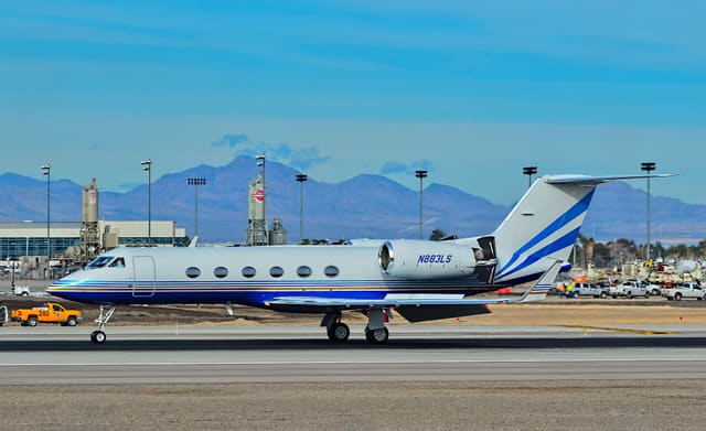N883LS - Business jet