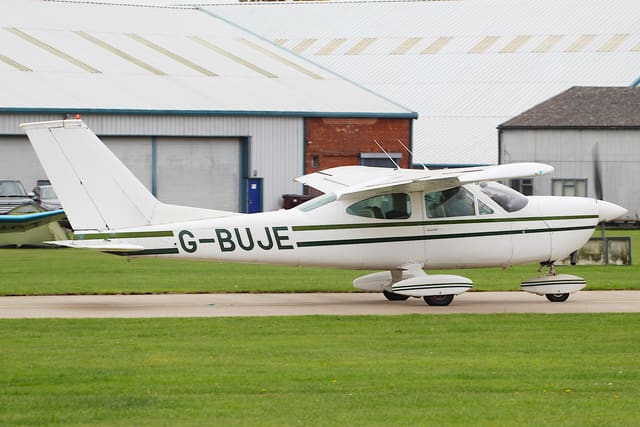 G-BUJE - Cessna