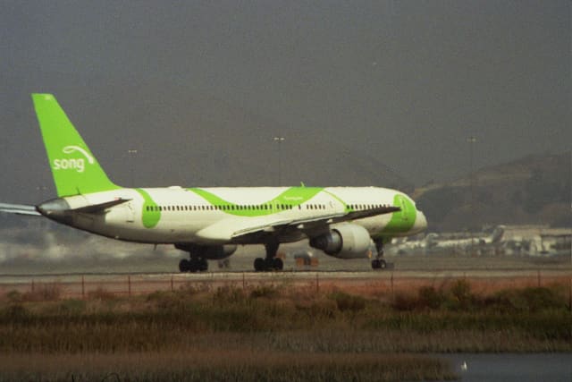 N699DL - Boeing