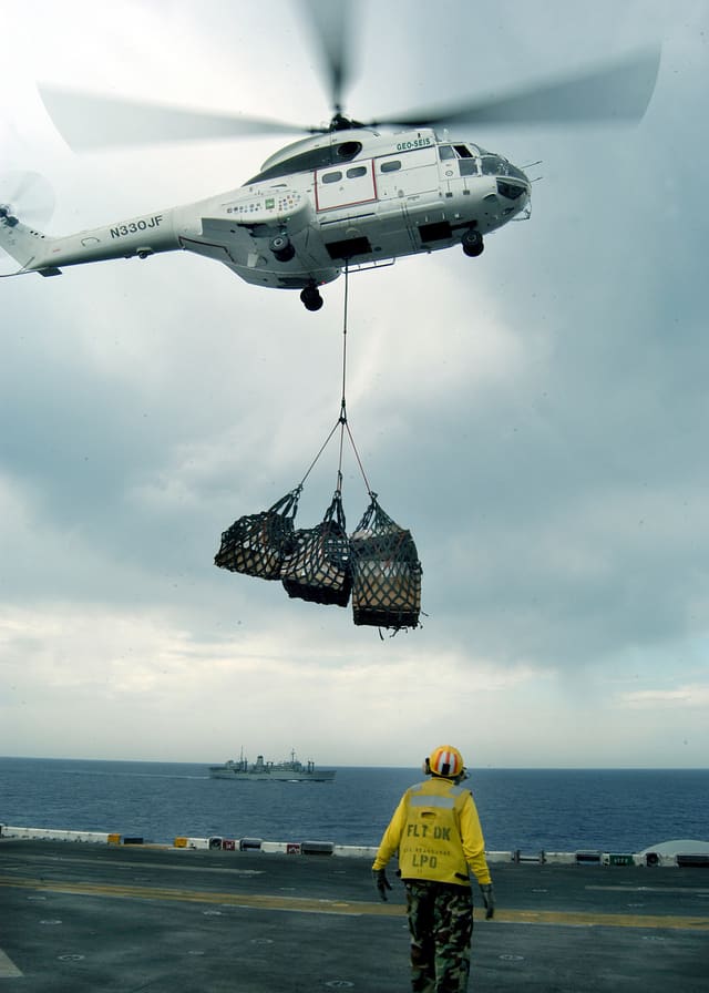 N330JF - Helicopter