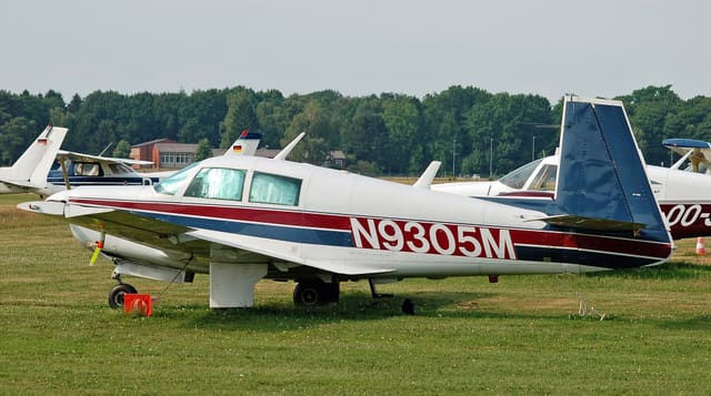 N9305M - Single-engine aircraft