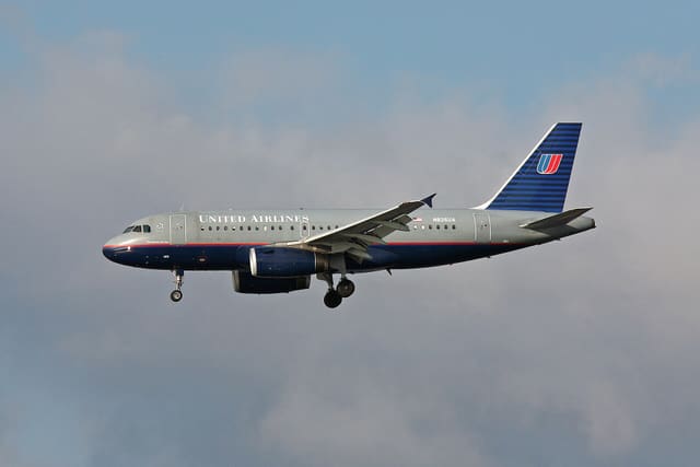 N826UA - Airbus
