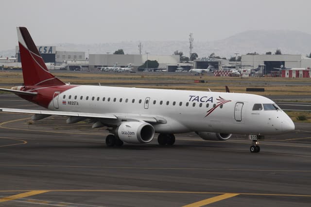 N935TA - Embraer