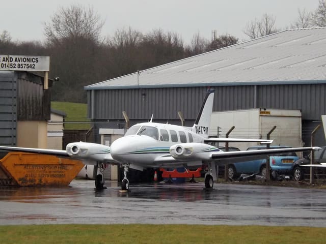 N477PM - Twin-engine aircraft