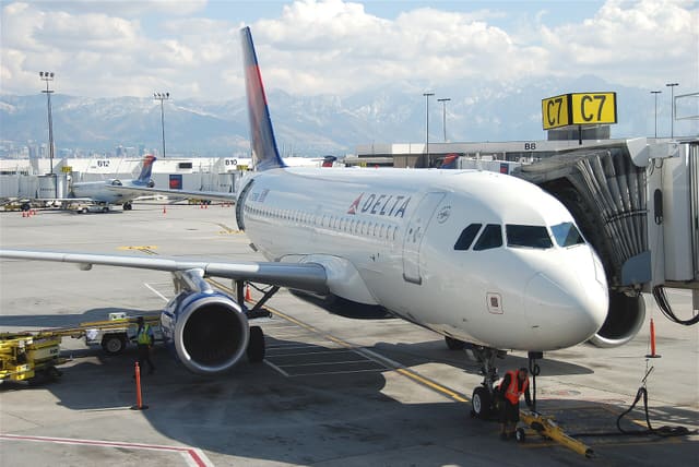 N352NB - Airbus