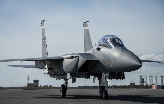  - Twin-engine aircraft