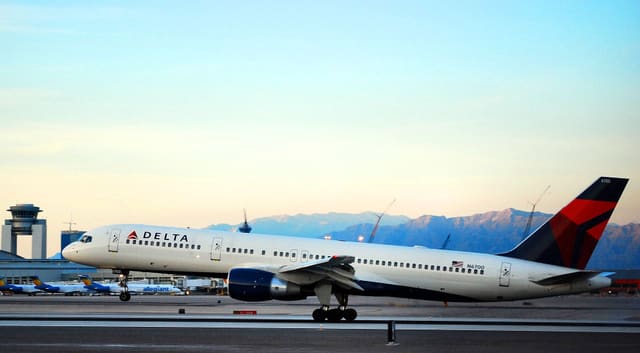 N6700 - Aircraft