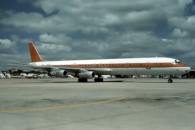 N20UA - Douglas