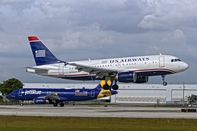 N762US - Airbus