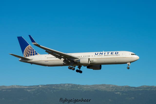 N666UA - Boeing