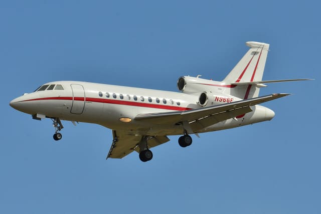 N966E - Business jet