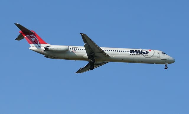 N765NC - Douglas