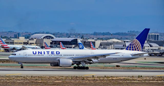 N774UA - Boeing