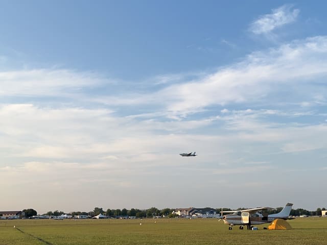 N100B - Cessna 210