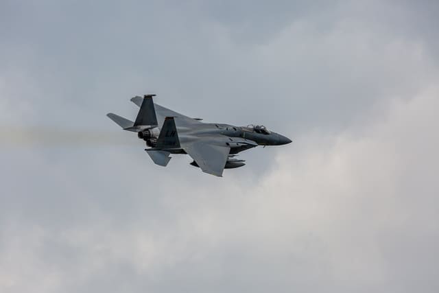  - Twin-engine aircraft