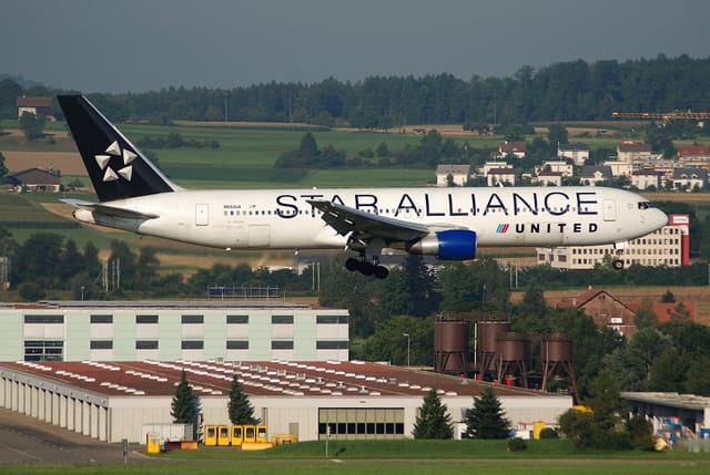N653UA - Boeing
