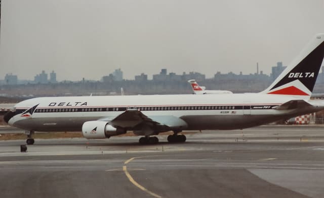 N133DN - Boeing
