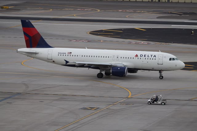N366NW - Airbus