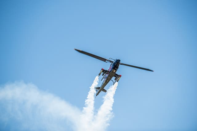 N11FX - Helicopter