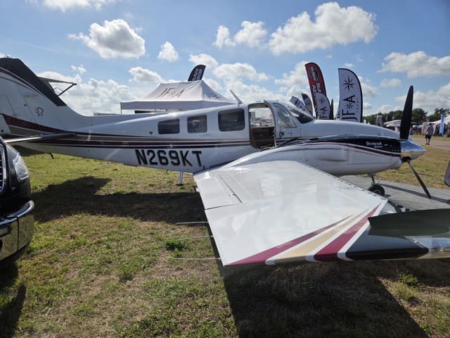 N269KT - Beechcraft Baron 58P