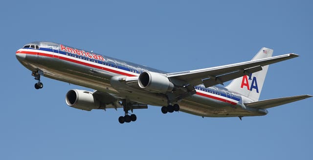 N389AA - Boeing