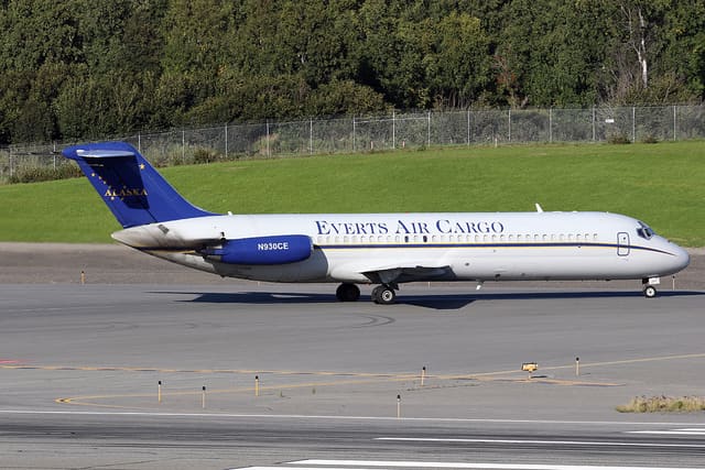 N930CE - Douglas
