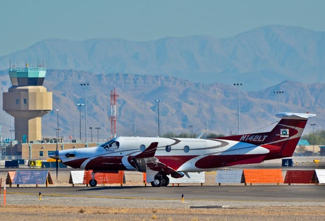 N142LT - Pilatus