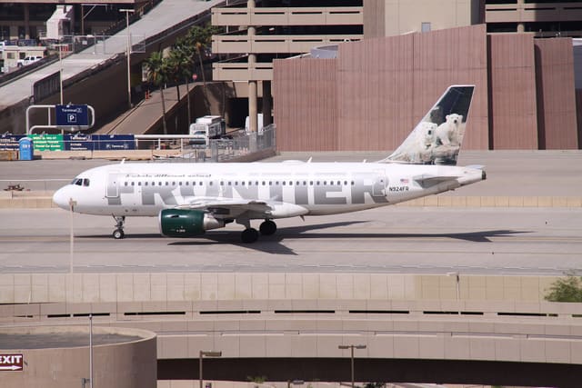 N924FR - Twin-engine aircraft
