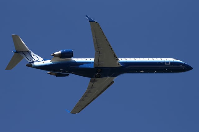 N784SK - Twin-engine aircraft