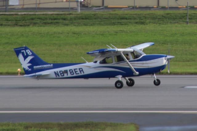 N878ER - Cessna