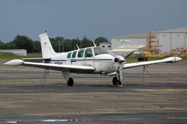 N1194A - Beechcraft