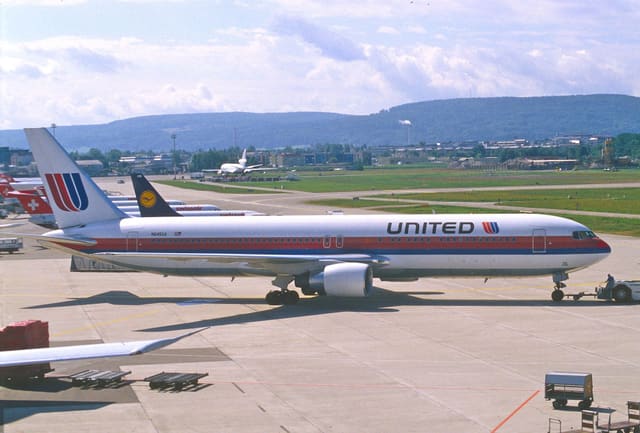N645UA - Boeing