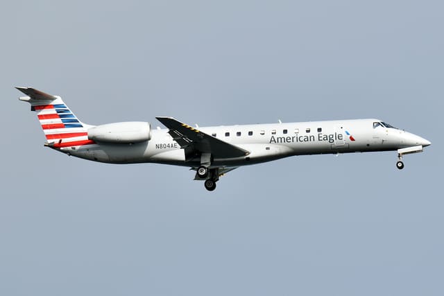 N804AE - Twin-engine aircraft