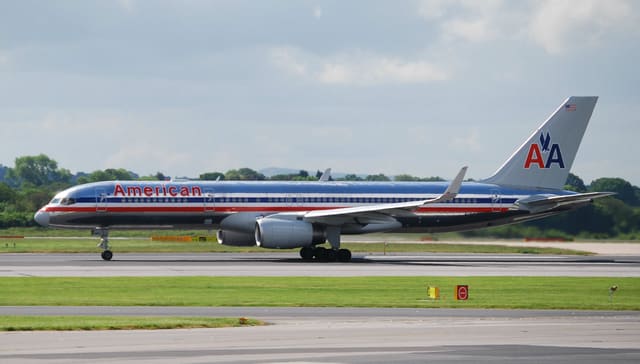 N186AN - Twin-engine aircraft