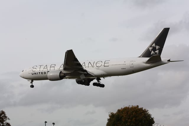 N218UA - Boeing