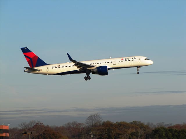 N693DL - Boeing