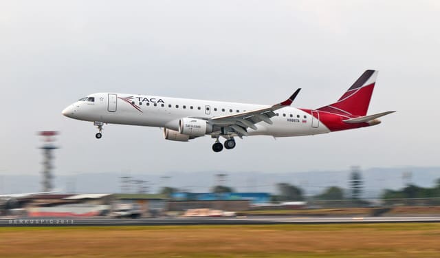 N986TA - Embraer