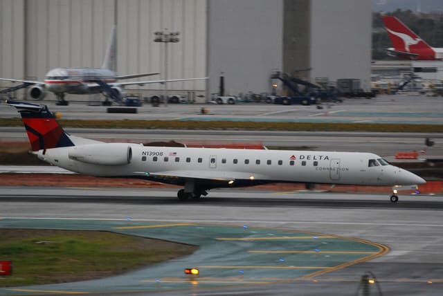 N13908 - Aircraft