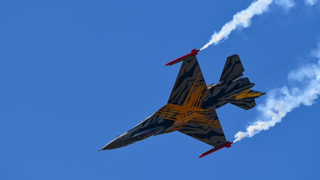  - Single-engine aircraft