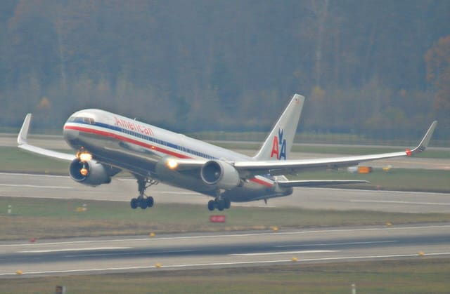 N389AA - Boeing