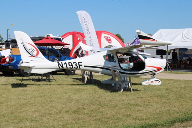 N193F - Aircraft