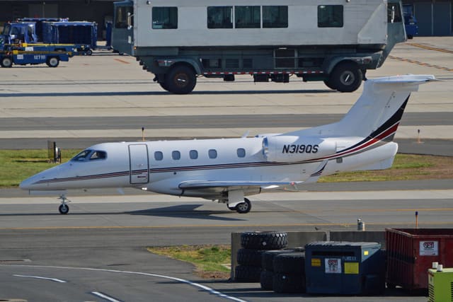 N319QS - Embraer