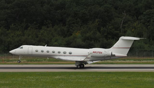 N873BA - Business jet