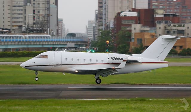 N789SM - Business jet